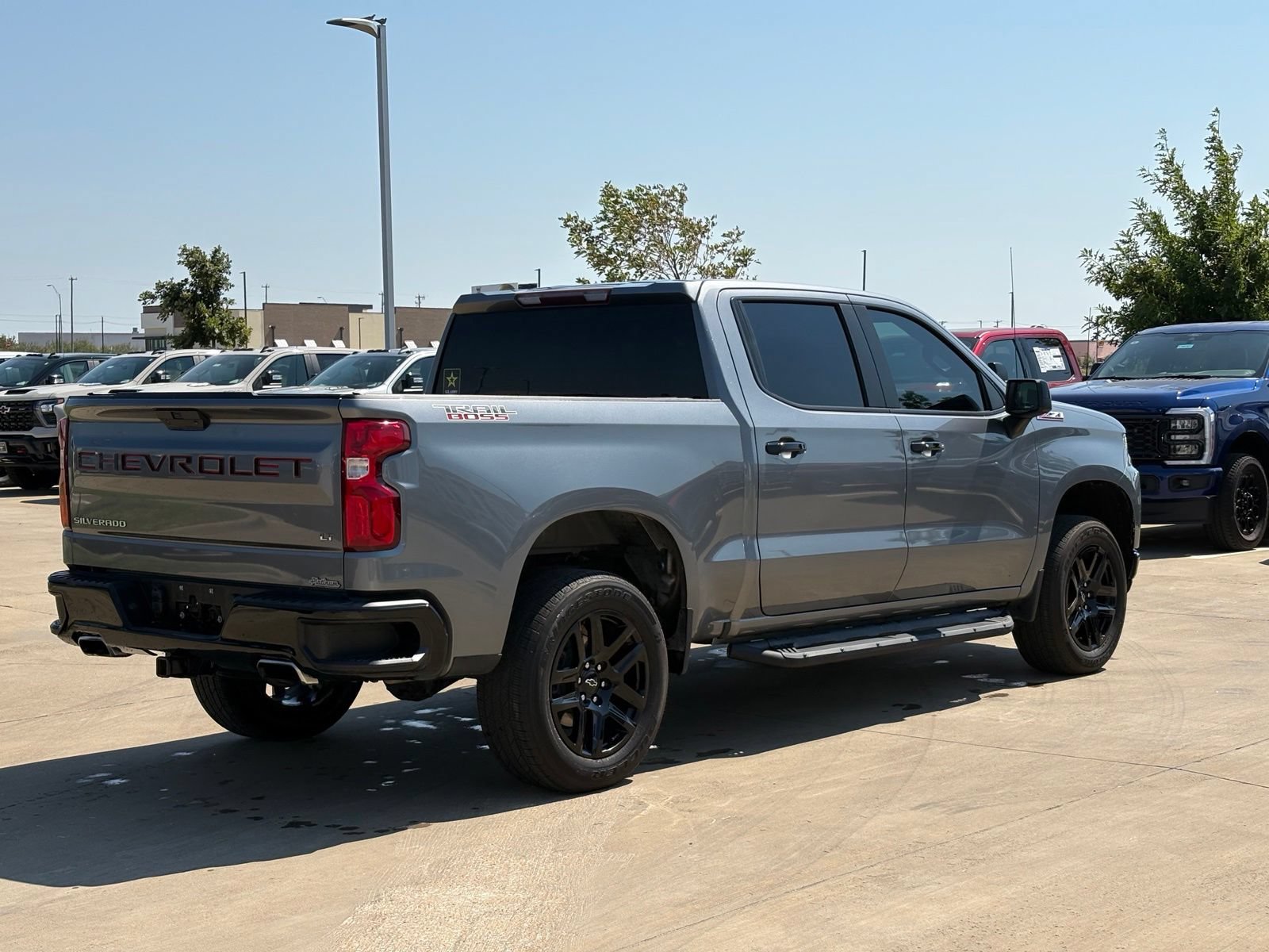 Used 2021 Chevrolet Silverado 1500 LT Trail Boss AWD/4WD image 7