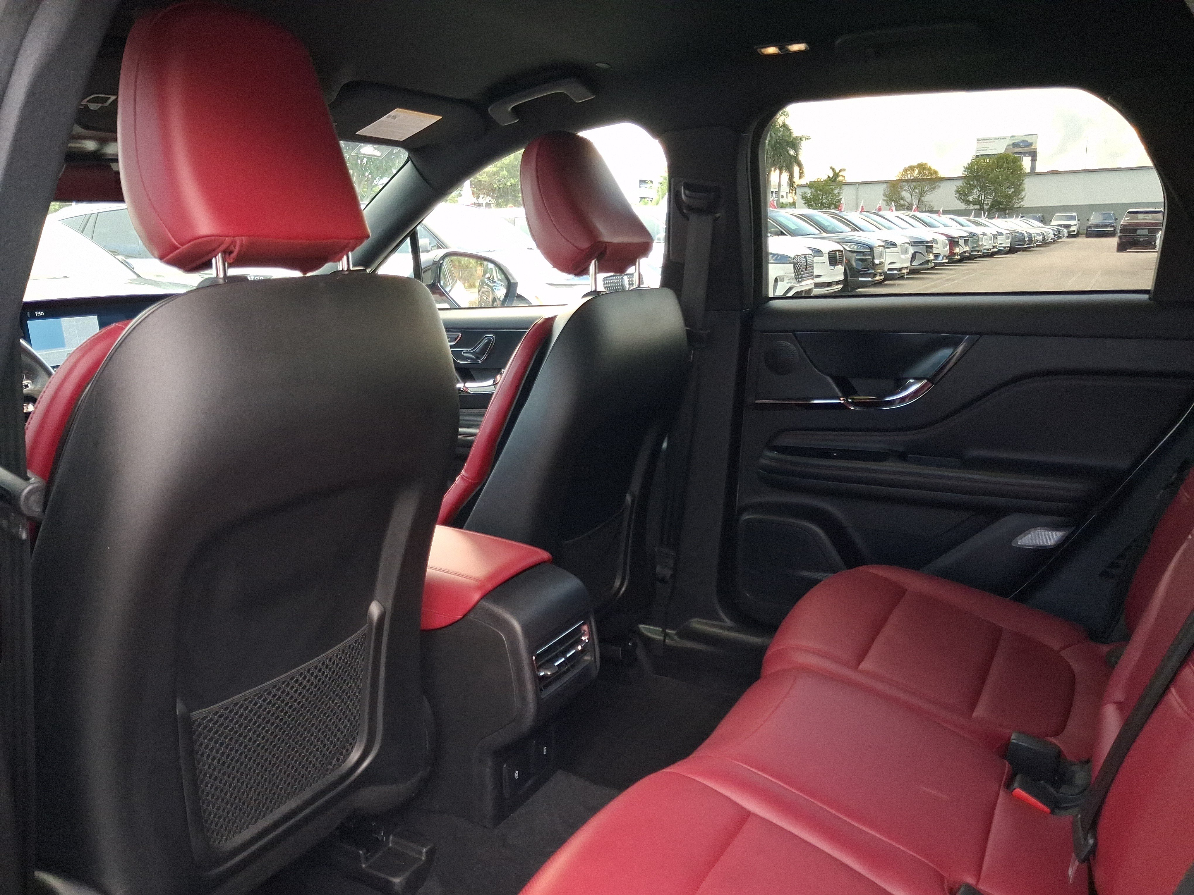 Certified 2023 Lincoln Corsair Reserve w/ Jet Appearance Package FWD image 5