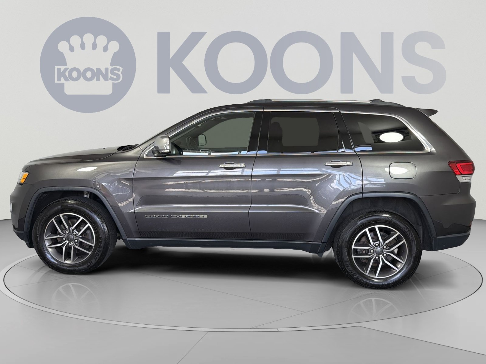 Used 2020 Jeep Grand Cherokee Limited AWD/4WD image 2
