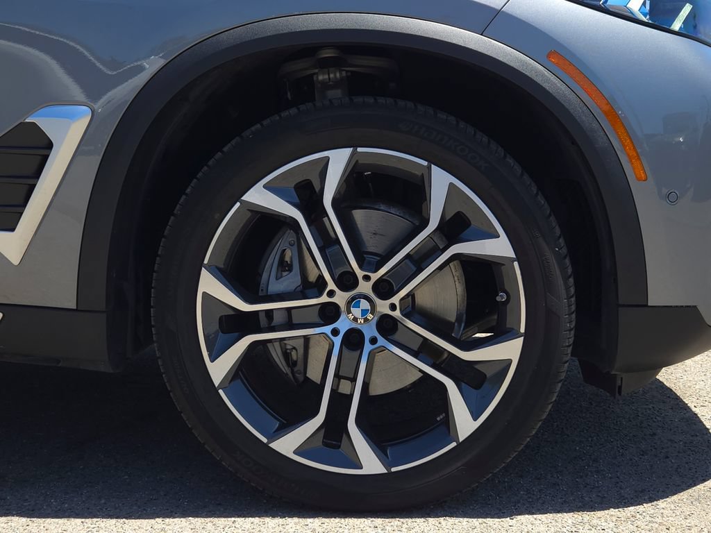 Used 2026 BMW X5 sDrive40i w/ Premium Package RWD image 7