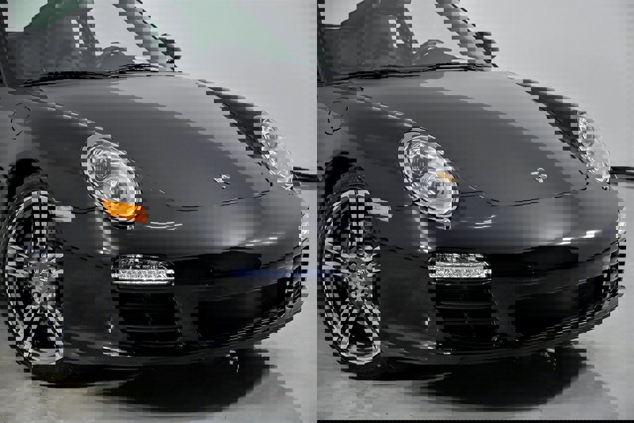 Used 2012 Porsche 911 Carrera Black Edition image 2