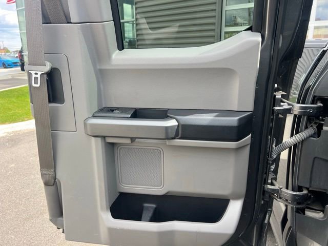 Used 2016 Ford F150 XLT w/ Equipment Group 302A Luxury AWD/4WD image 13