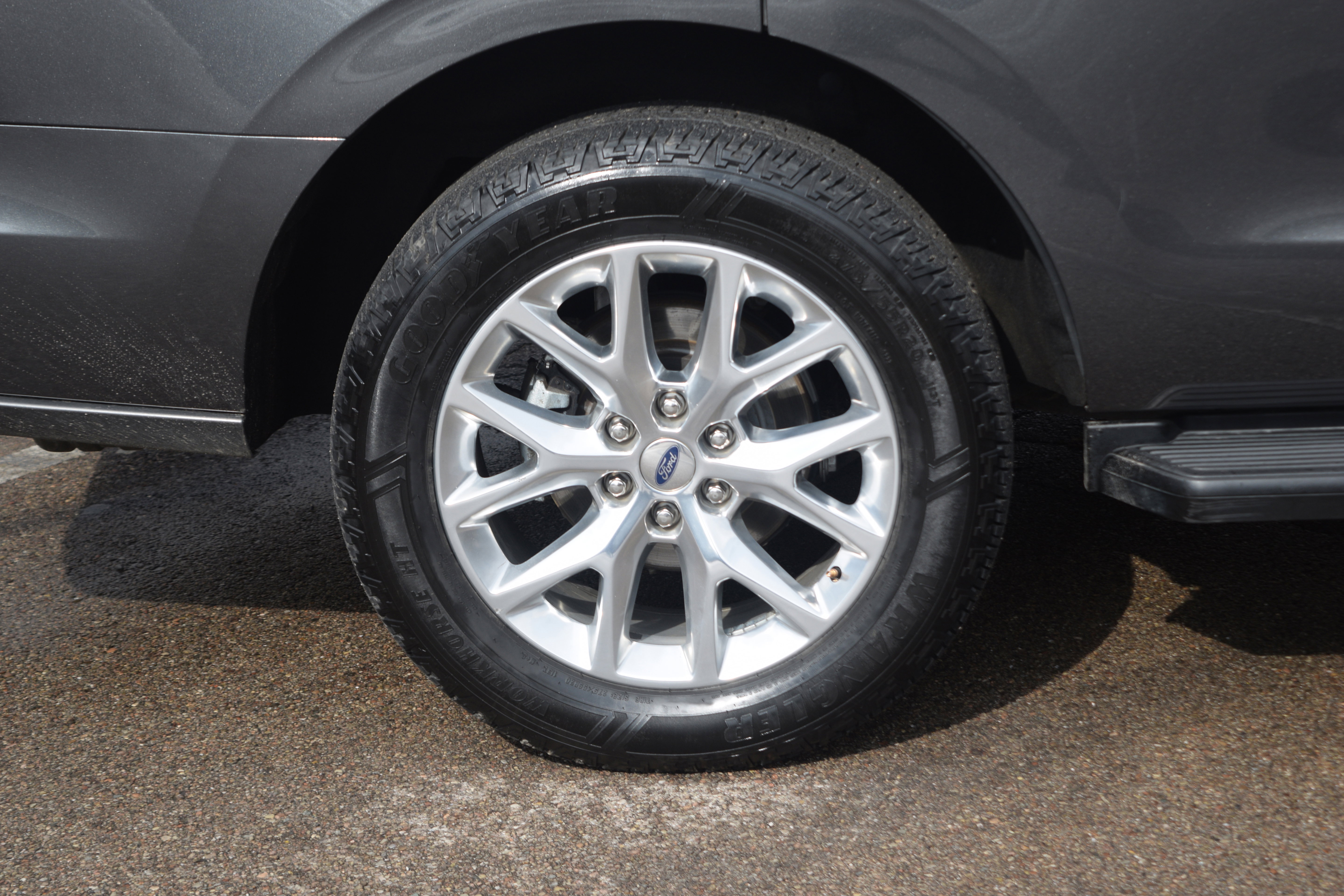 Used 2020 Ford Expedition XLT image 30