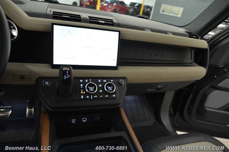 Used 2023 Land Rover Defender 130 X AWD/4WD image 35