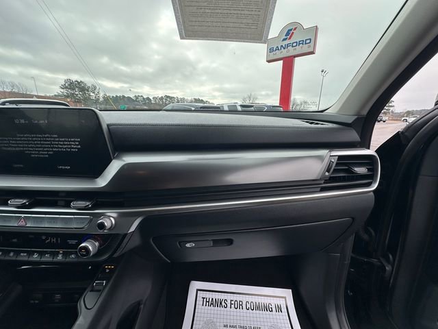 Used 2023 Kia Telluride S image 16
