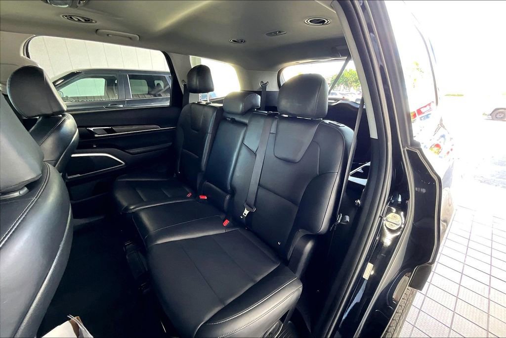 Used 2022 Kia Telluride EX image 15