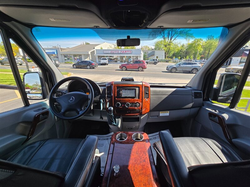 Used 2014 Mercedes-Benz Sprinter 2500 image 21