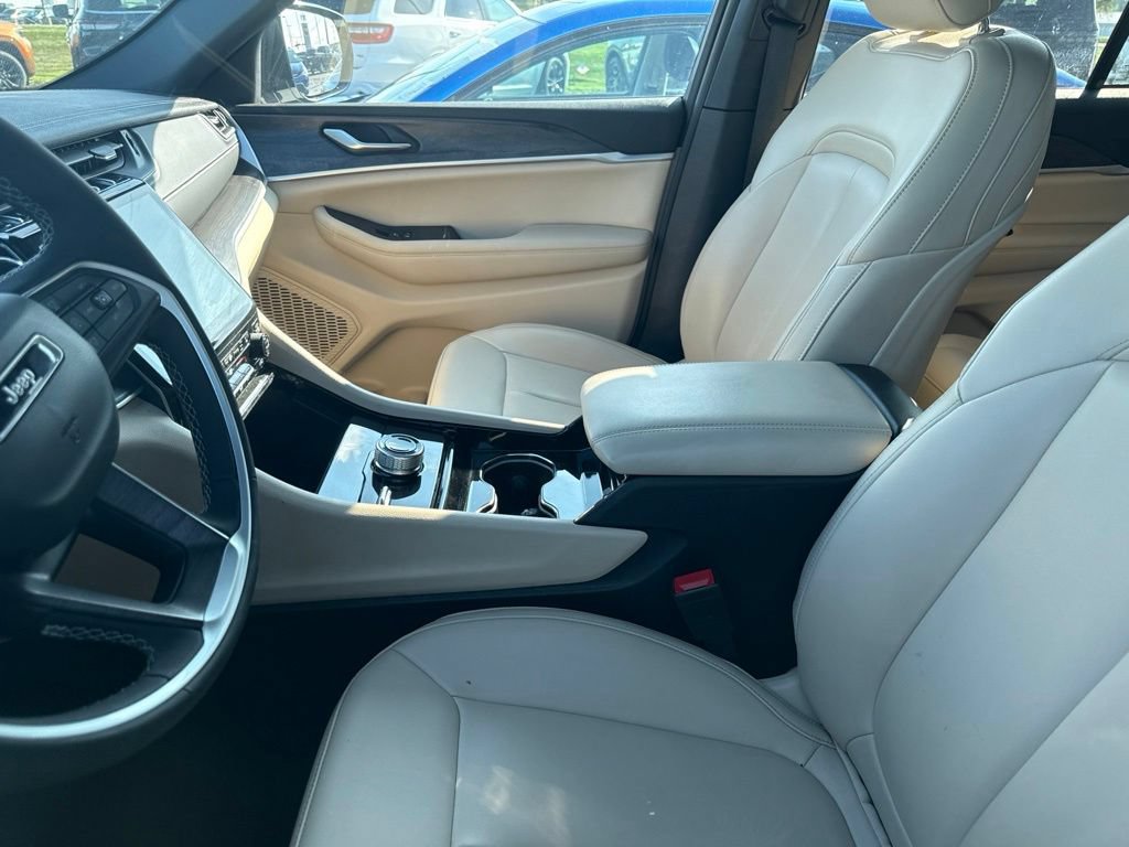 Certified 2023 Jeep Grand Cherokee Limited AWD/4WD image 12