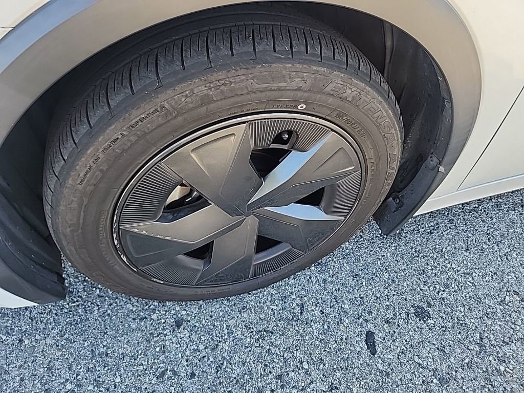 Used 2023 Toyota Prius Prime SE image 9