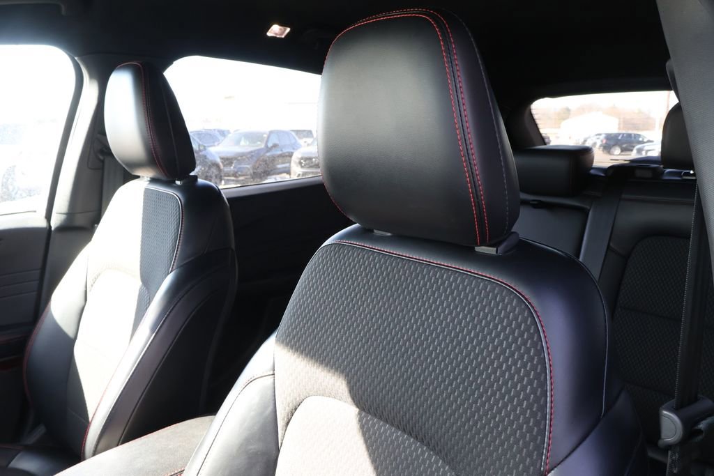 Used 2024 Ford Escape ST-Line image 30