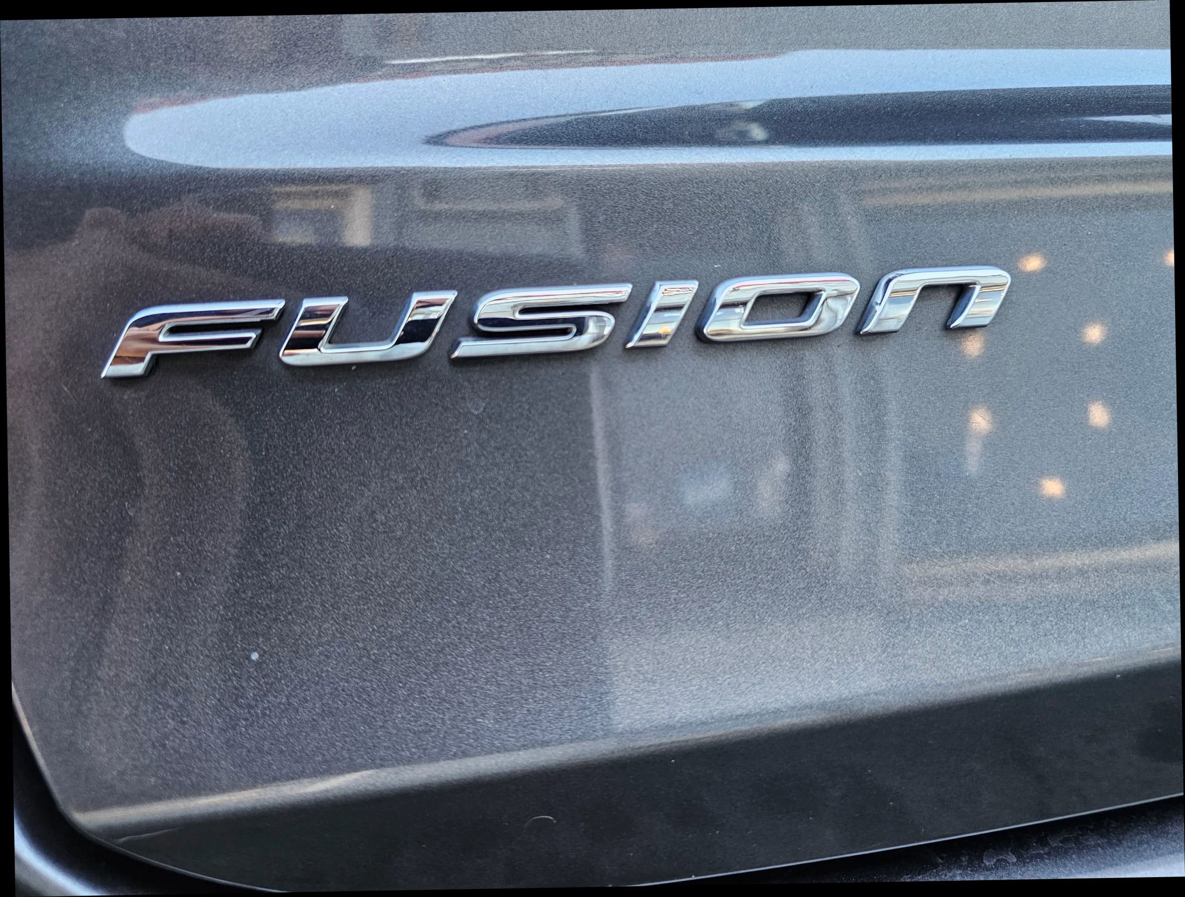 Used 2020 Ford Fusion Titanium image 34