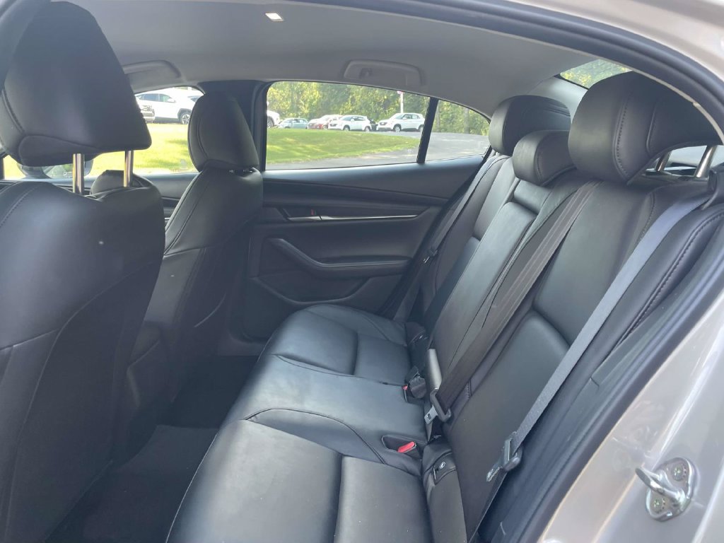 Used 2025 MAZDA MAZDA3 s FWD image 11