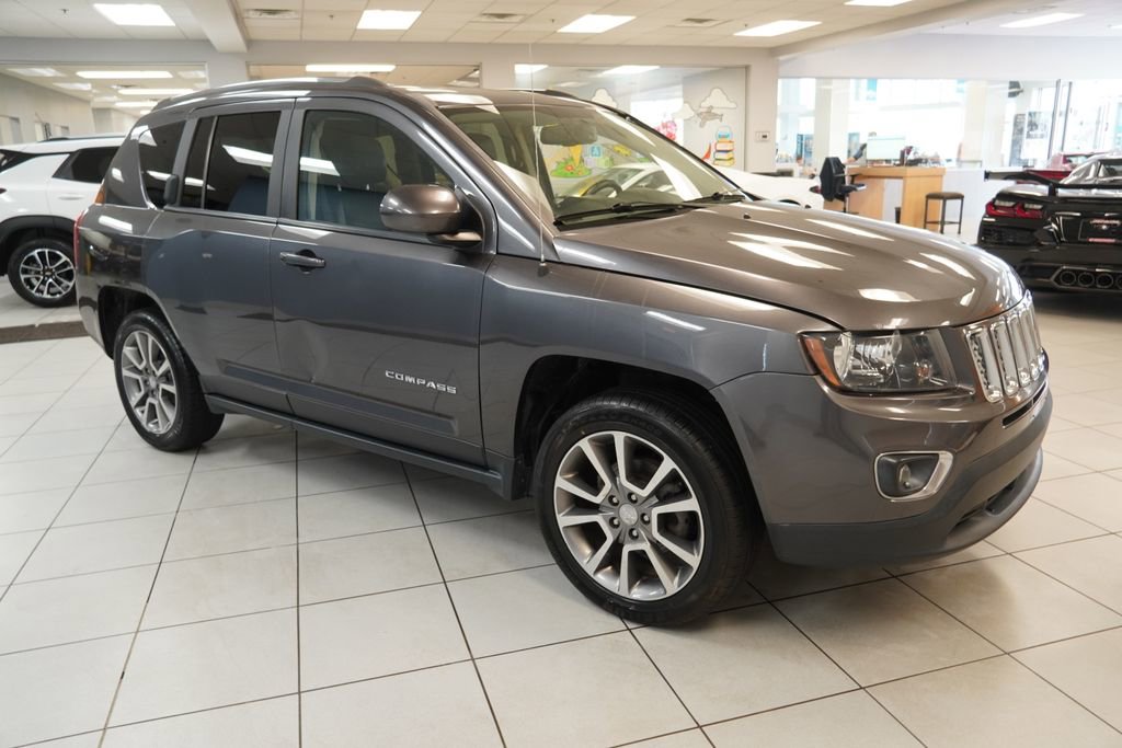 Used 2017 Jeep Compass High Altitude AWD/4WD image 14