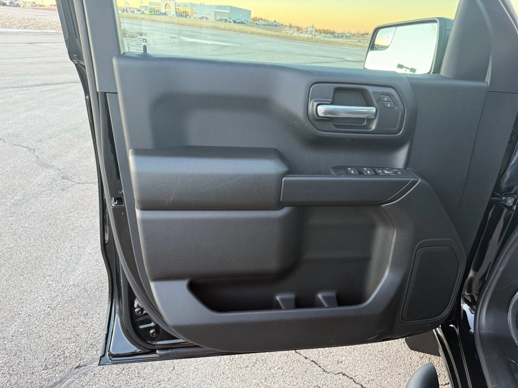 New 2026 Chevrolet Silverado 1500 Custom AWD/4WD image 10