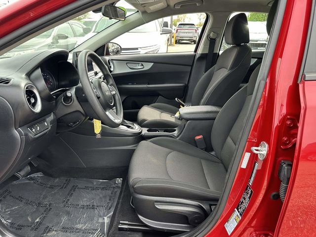 Used 2023 Kia Forte LXS w/ LXS Technology Package image 18