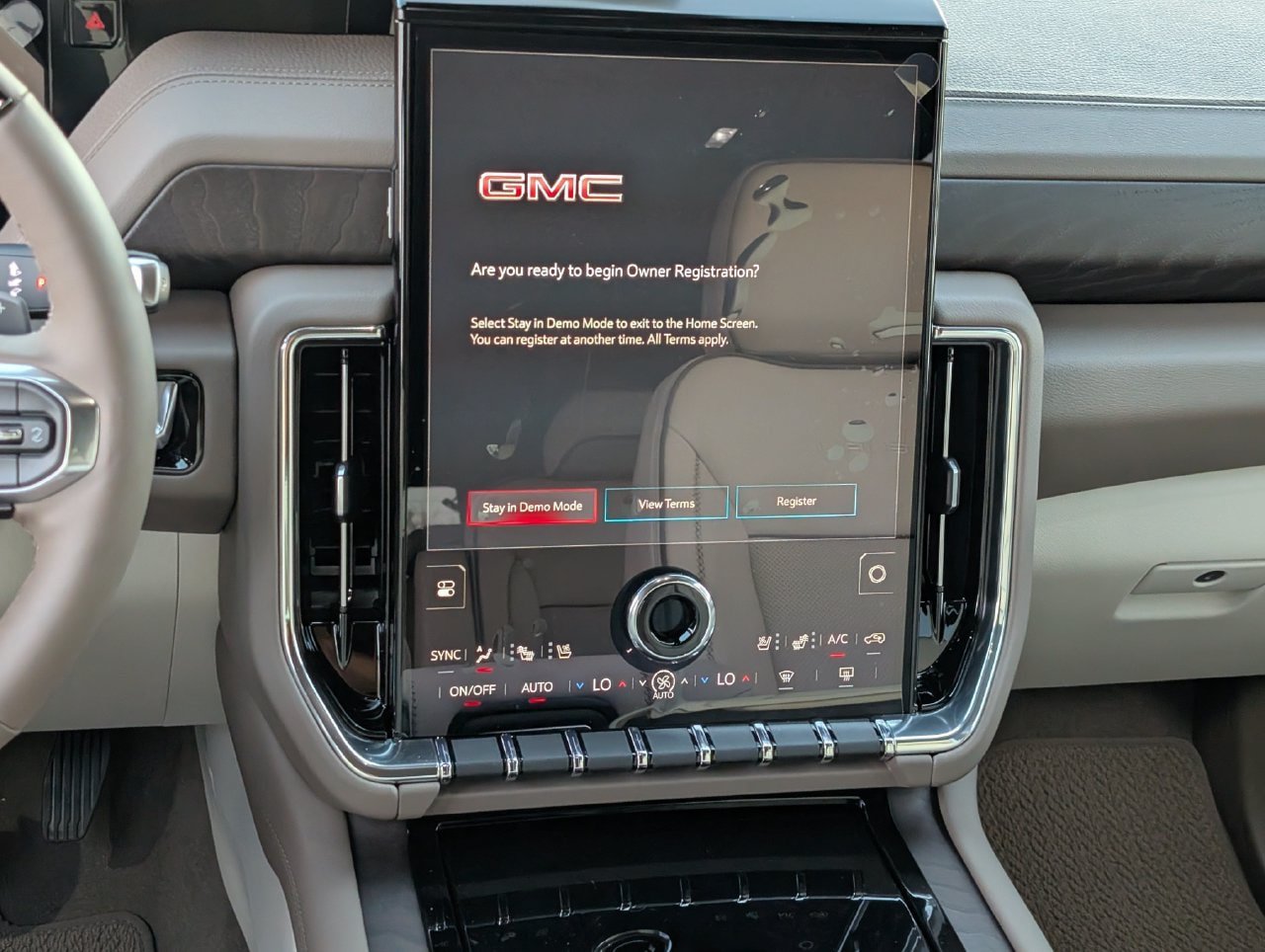 New 2027 GMC Yukon Denali w/ Advanced Technology Package AWD/4WD image 11