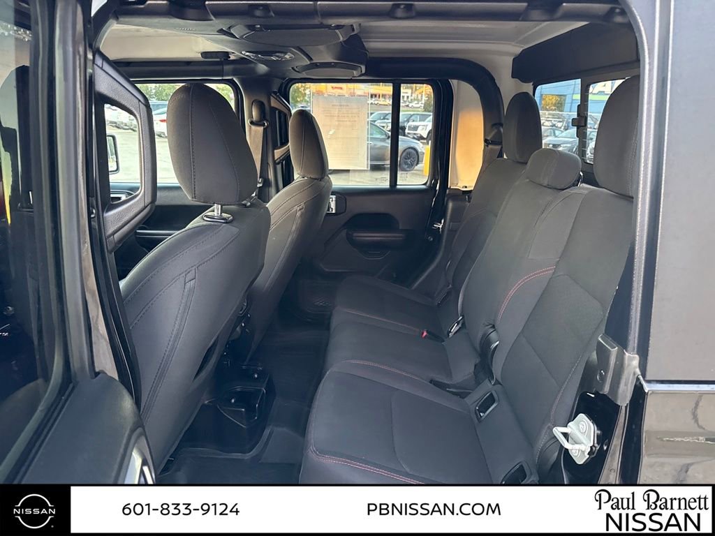 Used 2023 Jeep Gladiator Rubicon w/ Trailer Tow Package image 28