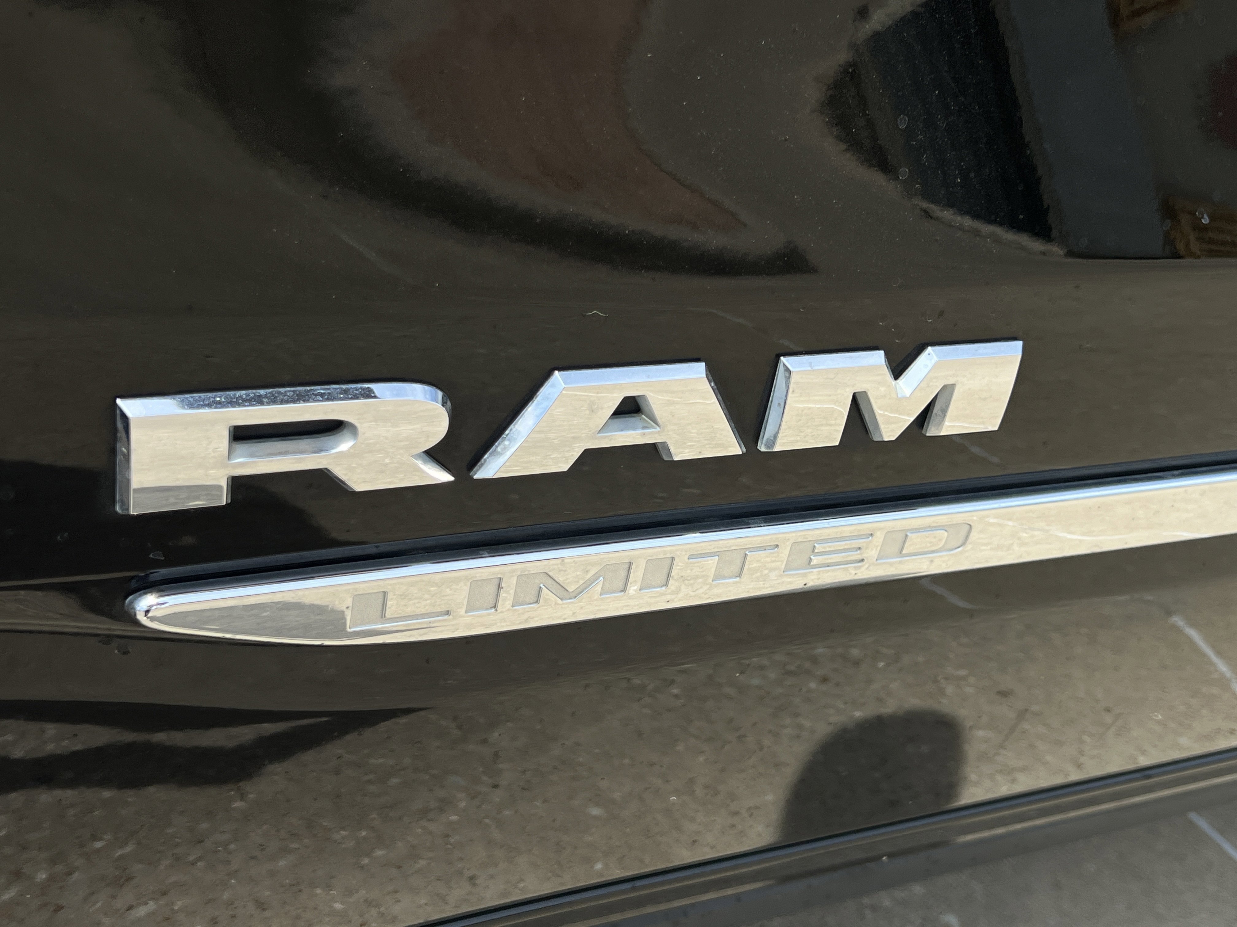 Used 2019 RAM 1500 Limited w/ Advanced Safety Group AWD/4WD image 29
