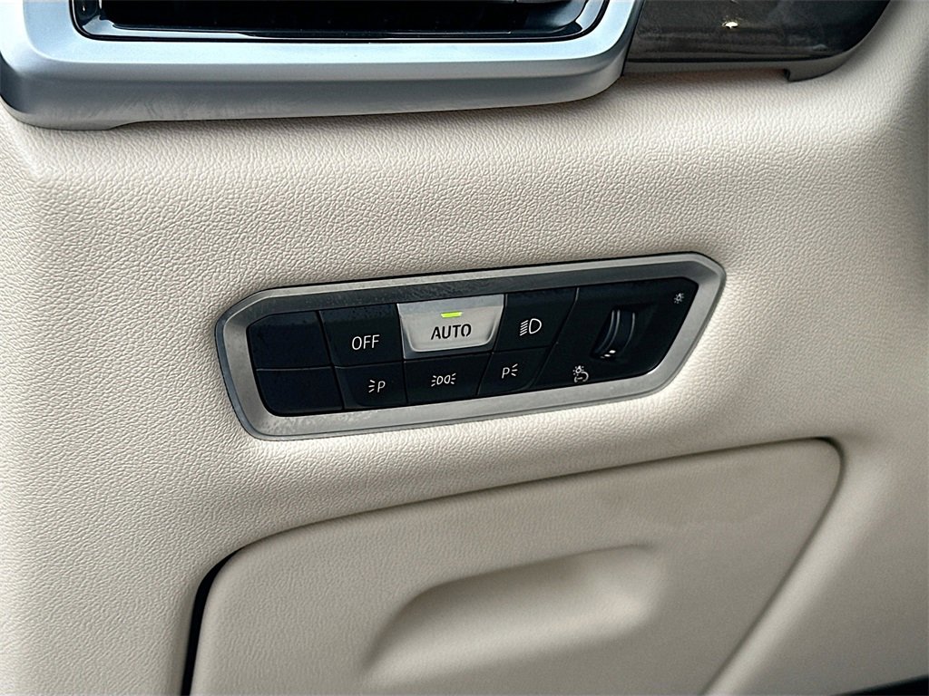 Used 2022 BMW X5 sDrive40i w/ Climate Comfort Package image 10