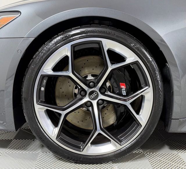 New 2026 Audi RS 7 Performance AWD/4WD image 9