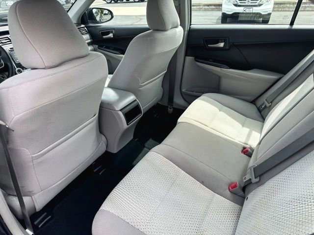 Used 2014 Toyota Camry LE FWD image 21