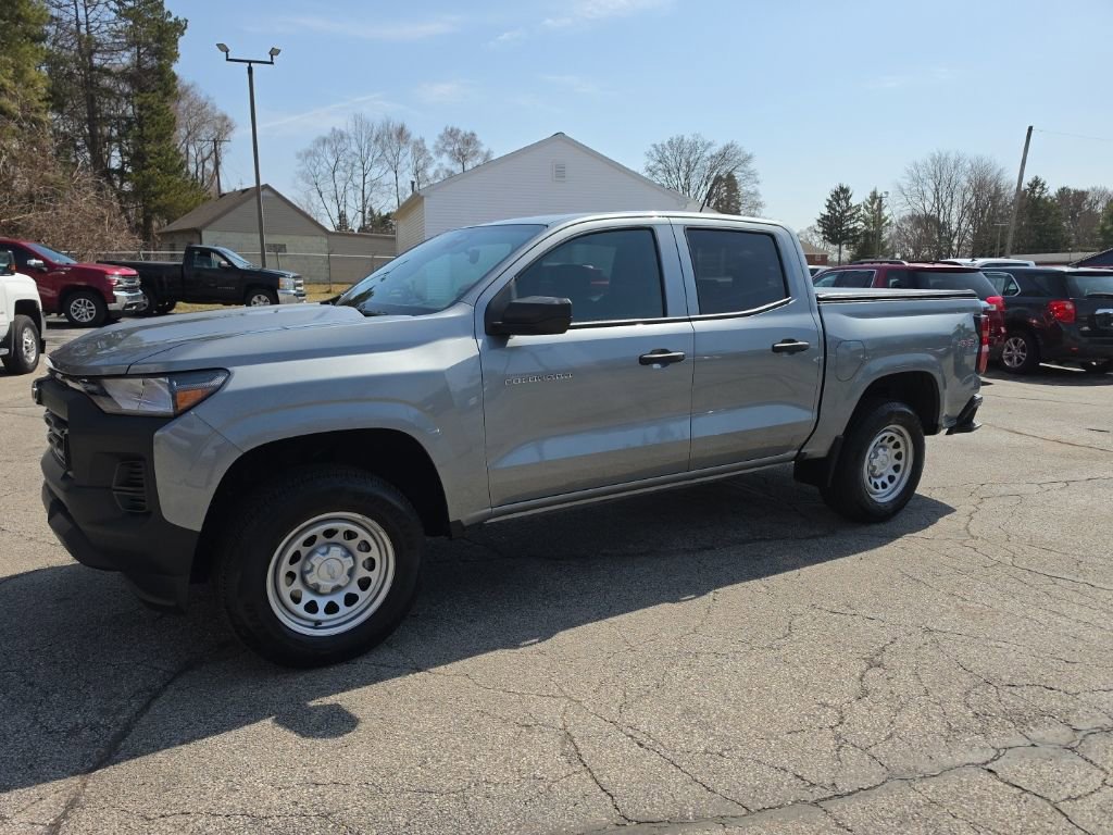 Used 2025 Chevrolet Colorado W/T w/ WT Convenience Package II image 3