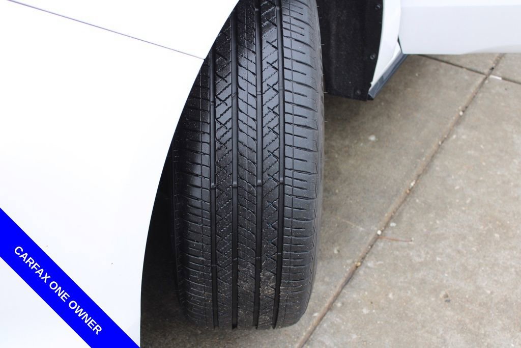 Used 2025 Toyota Sienna Platinum image 14