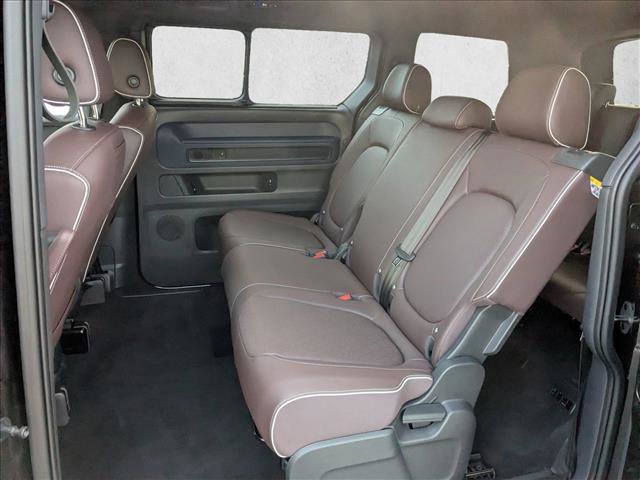 Used 2025 Volkswagen ID. Buzz Pro S image 18