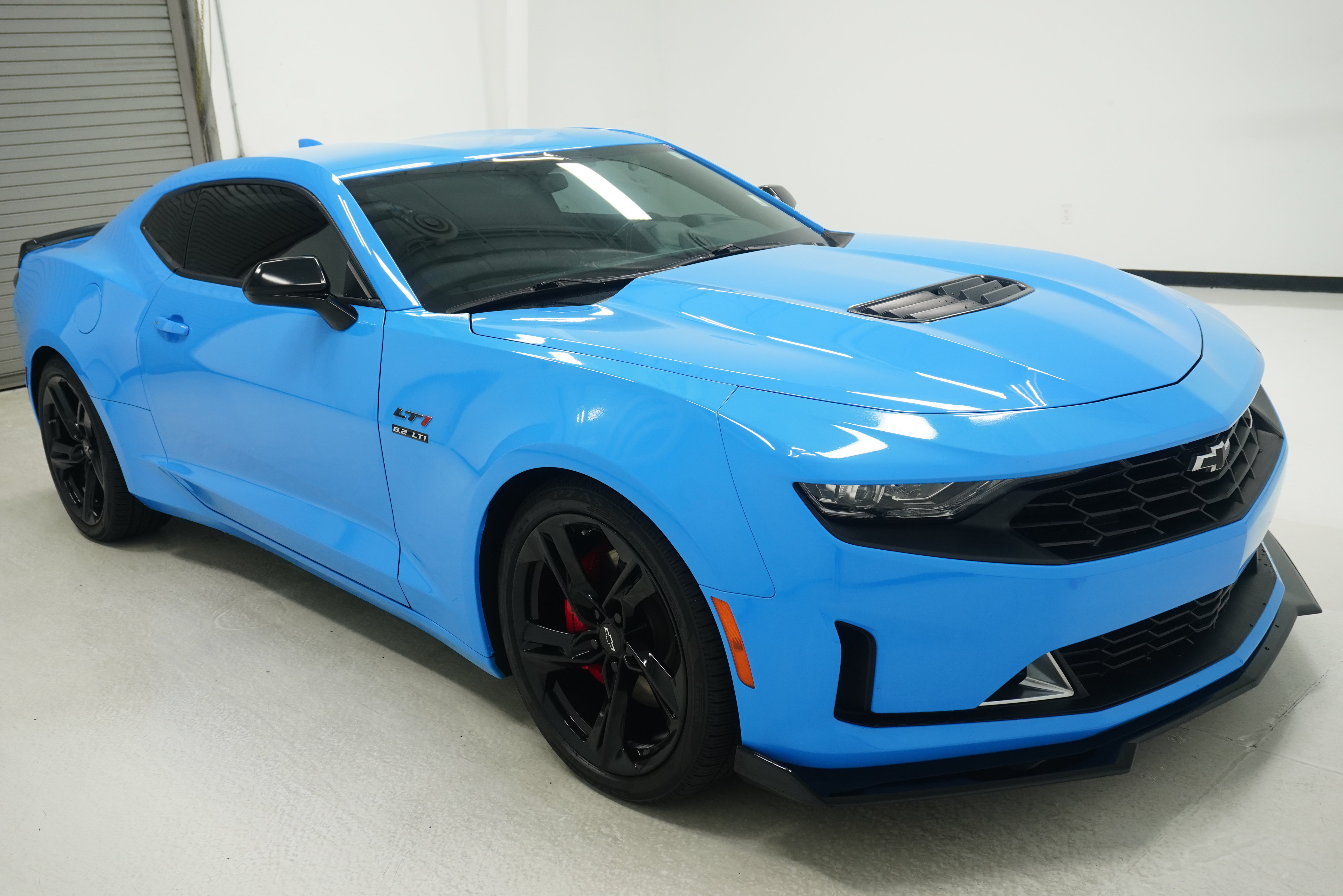 Used 2022 Chevrolet Camaro LT w/ RS Package RWD image 3