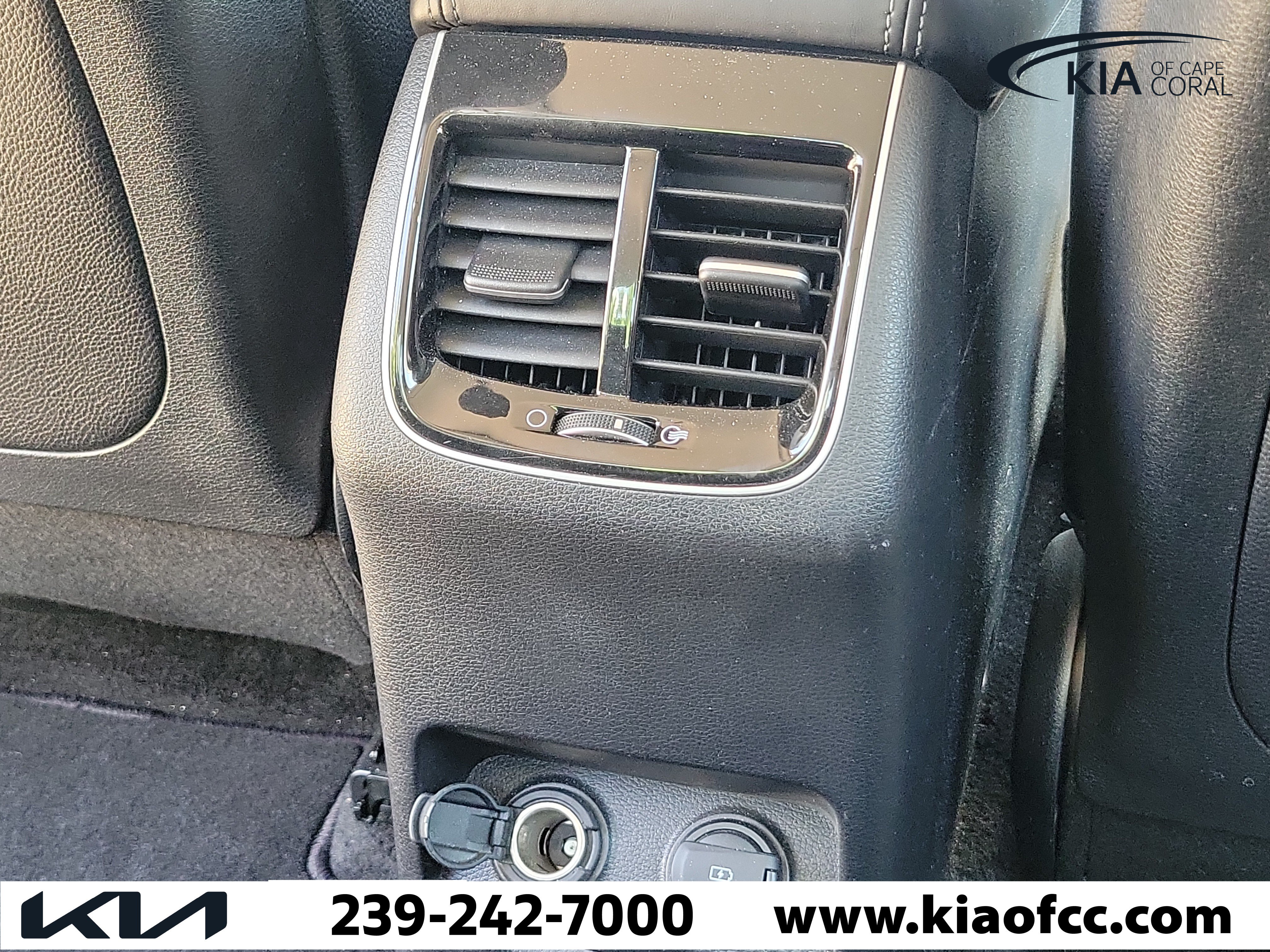Used 2017 Kia Cadenza Technology FWD image 16