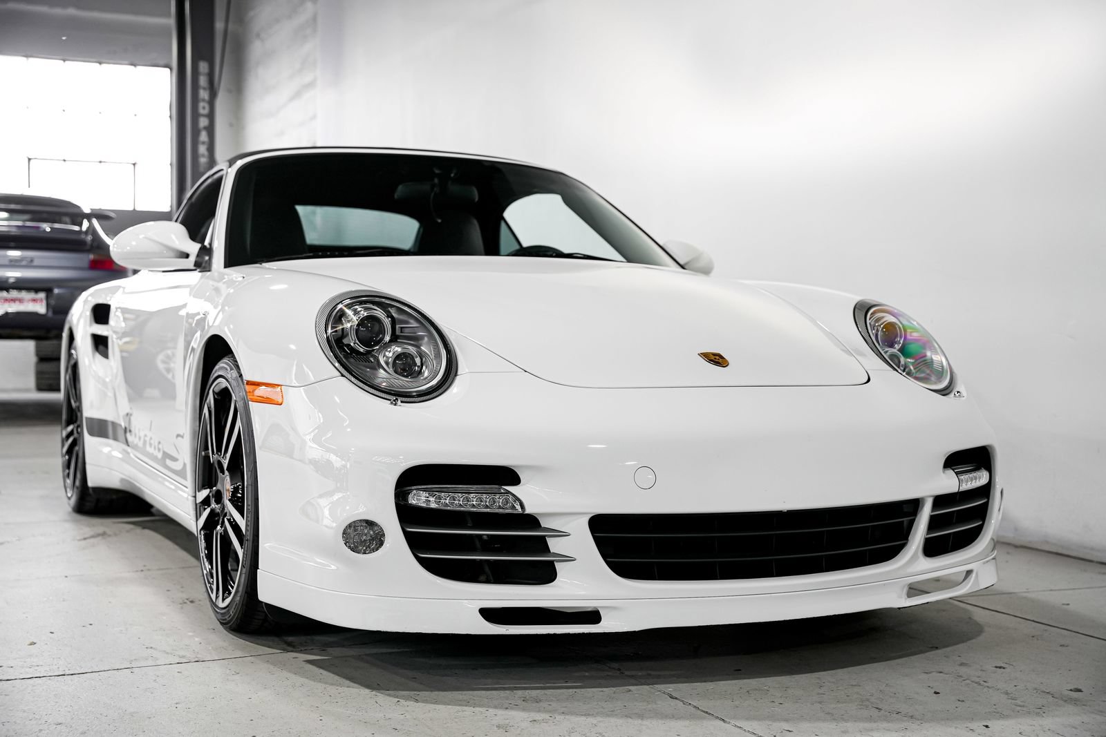 Used 2011 Porsche 911 Turbo S AWD/4WD image 46
