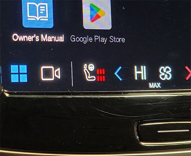 Certified 2025 Volvo XC90 B6 Plus image 30