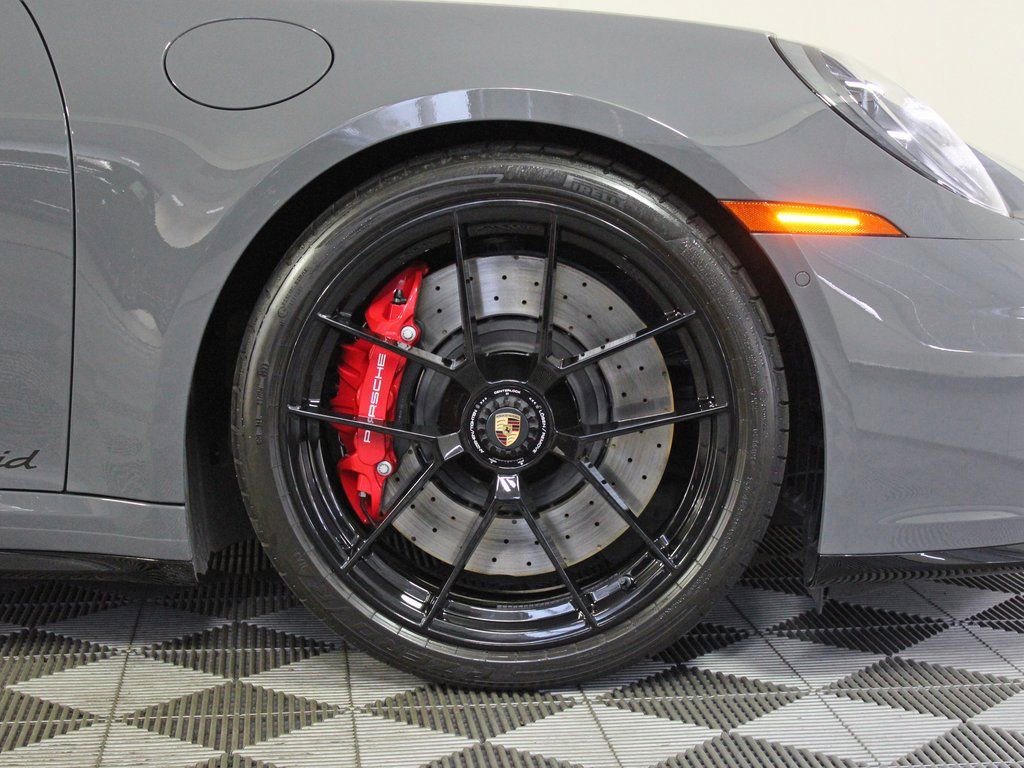Certified 2025 Porsche 911 Carrera 4 GTS image 41