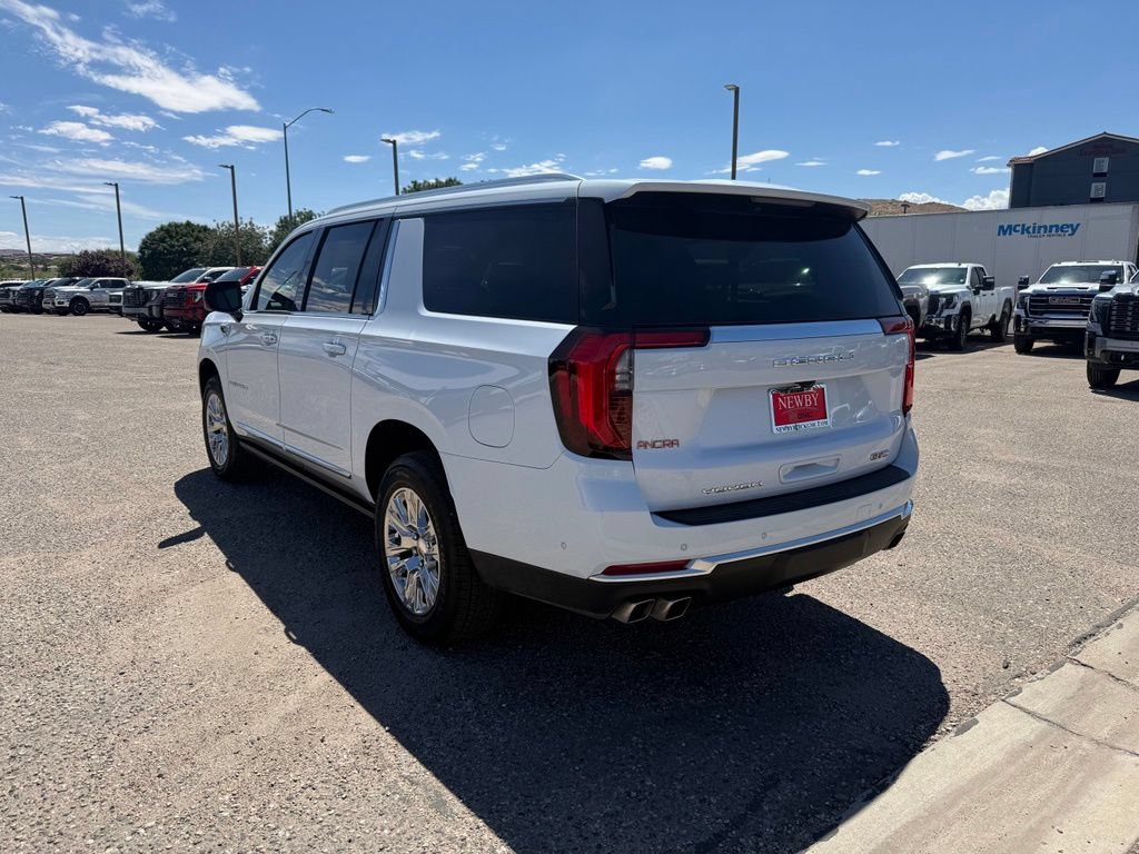 Used 2026 GMC Yukon XL Denali w/ Sun & Power Step Package AWD/4WD image 7