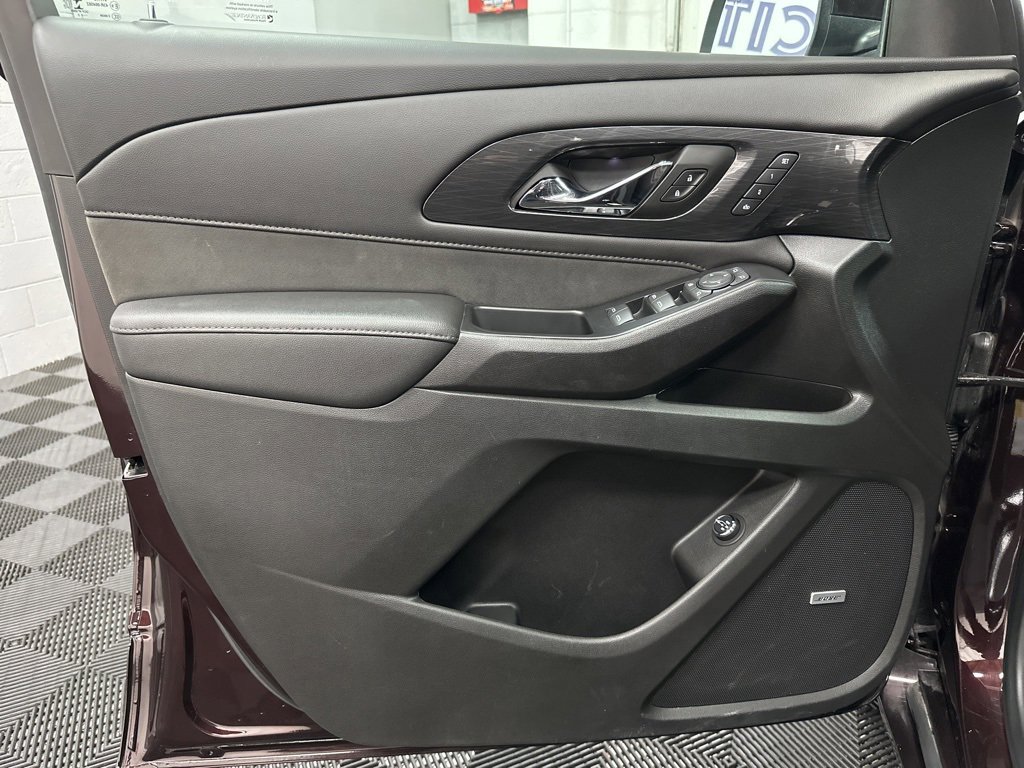 Used 2022 Chevrolet Traverse High Country image 19