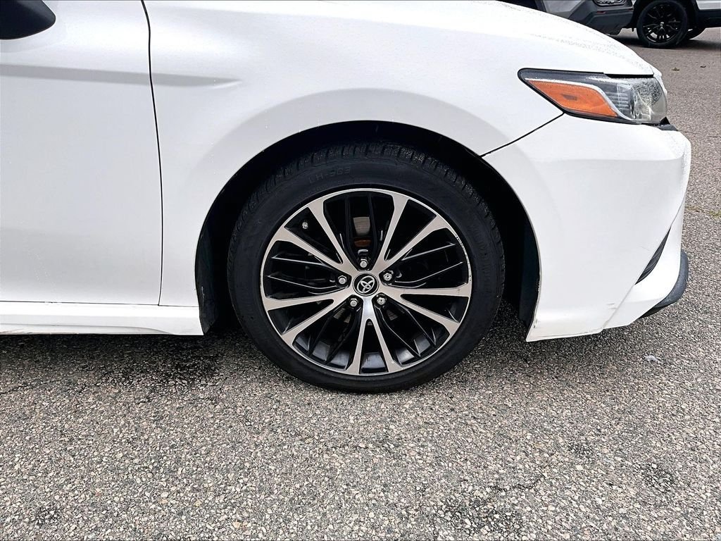 Certified 2019 Toyota Camry SE FWD image 7