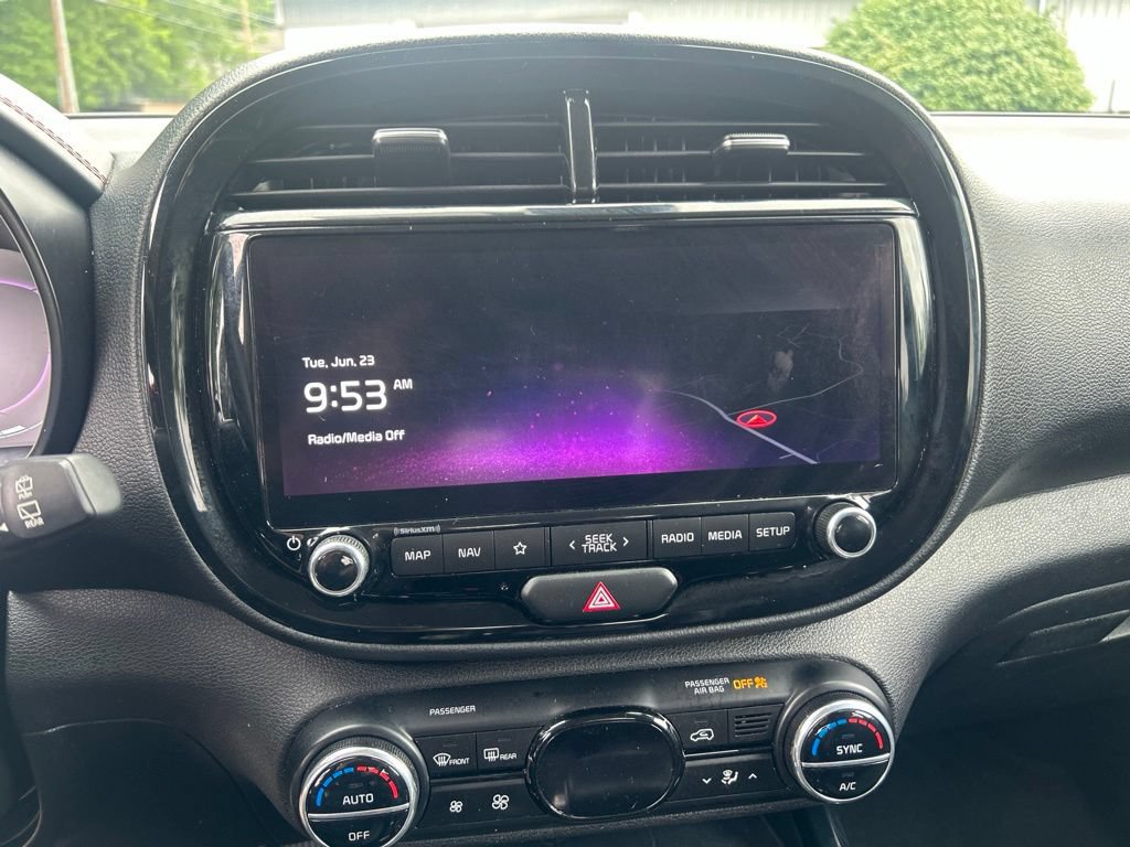 Used 2023 Kia Soul GT-Line FWD image 18
