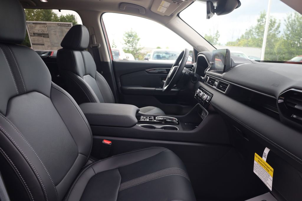New 2025 Honda Pilot Touring image 35