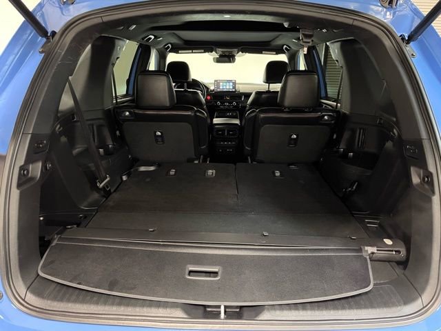 Used 2025 Honda Pilot TrailSport image 14