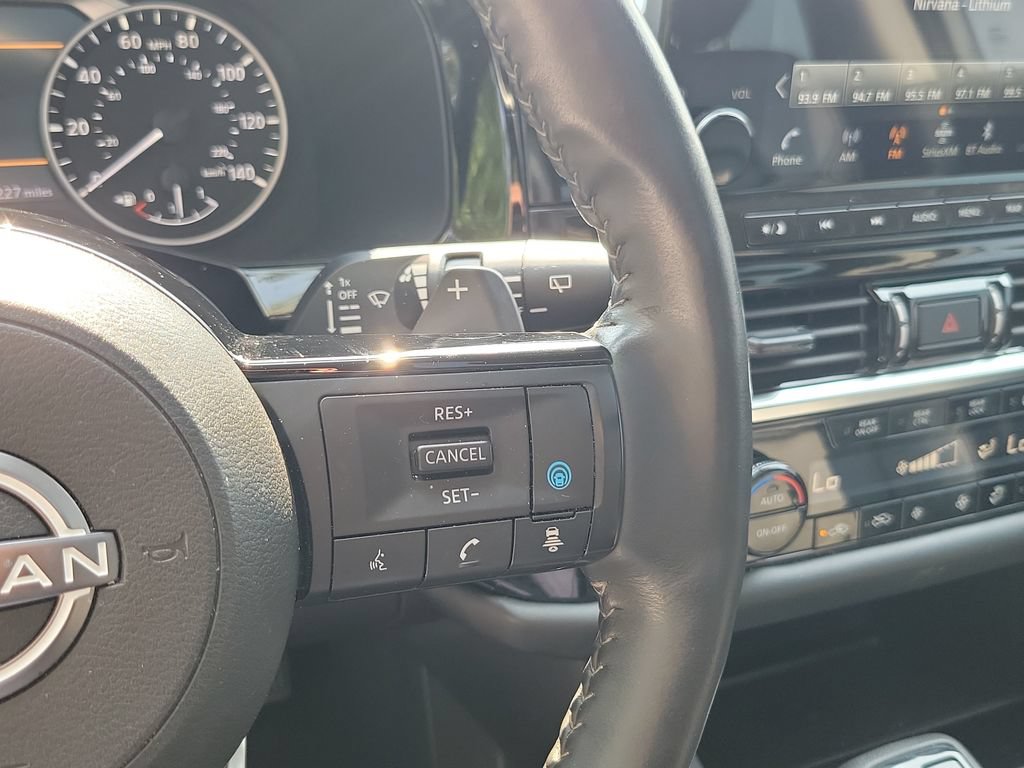 Used 2024 Nissan Pathfinder SL w/ SL Premium Package AWD/4WD image 23