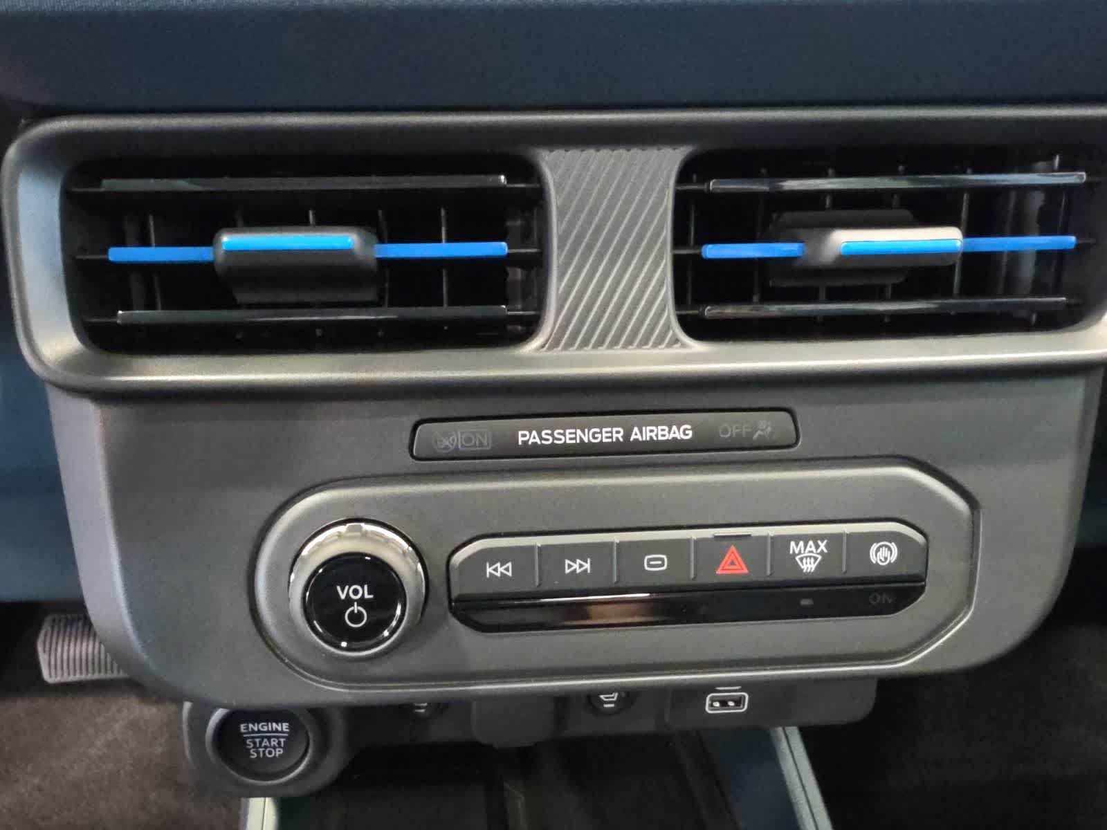 Used 2026 Ford Maverick Lobo AWD/4WD image 26