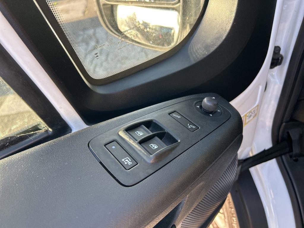 Used 2025 RAM ProMaster 2500 w/ Convenience Group image 28
