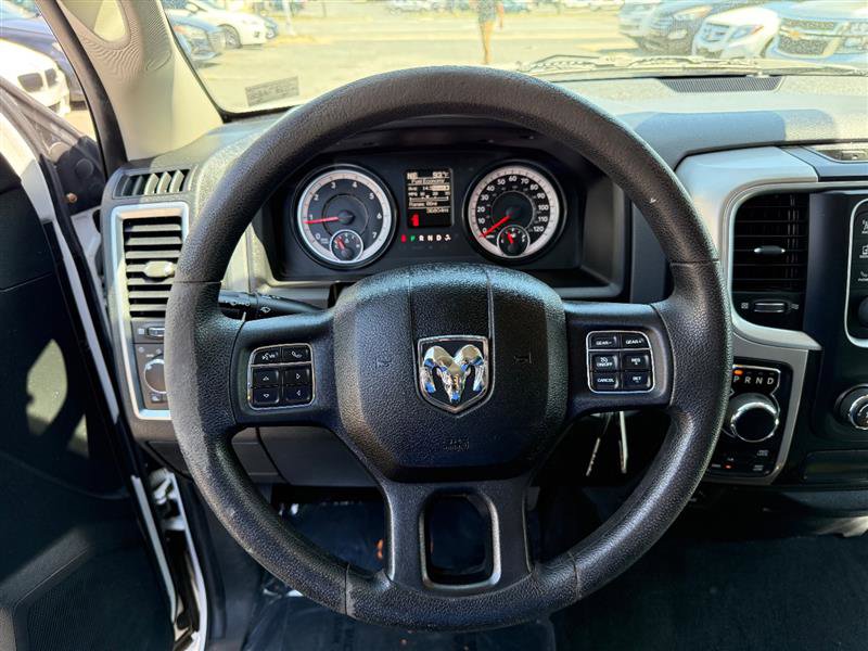 Used 2017 RAM 1500 Classic SLT AWD/4WD image 33