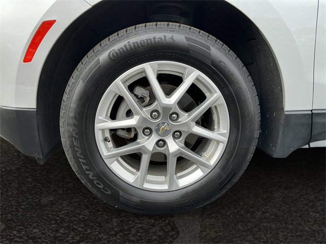 Used 2022 Chevrolet Equinox LS w/ LS Convenience Package image 12