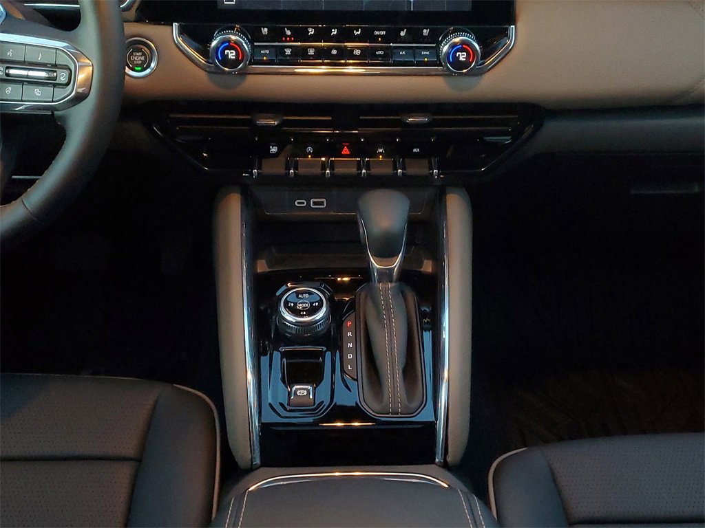 Used 2025 GMC Canyon Denali image 28