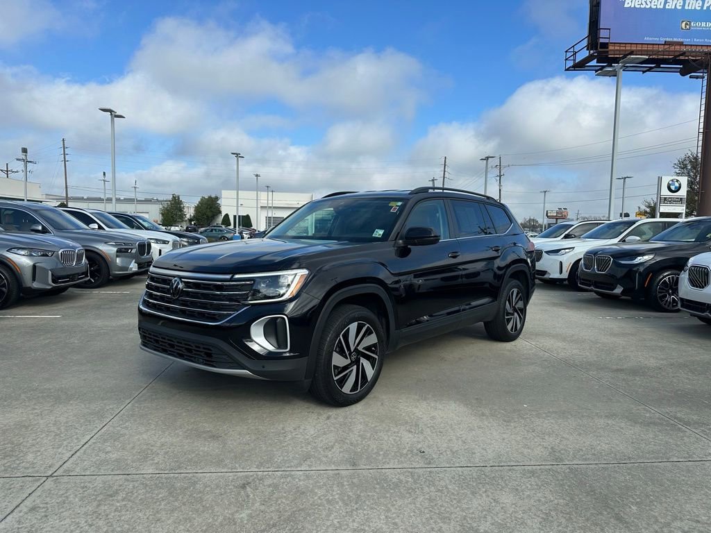 Used 2024 Volkswagen Atlas SE image 1