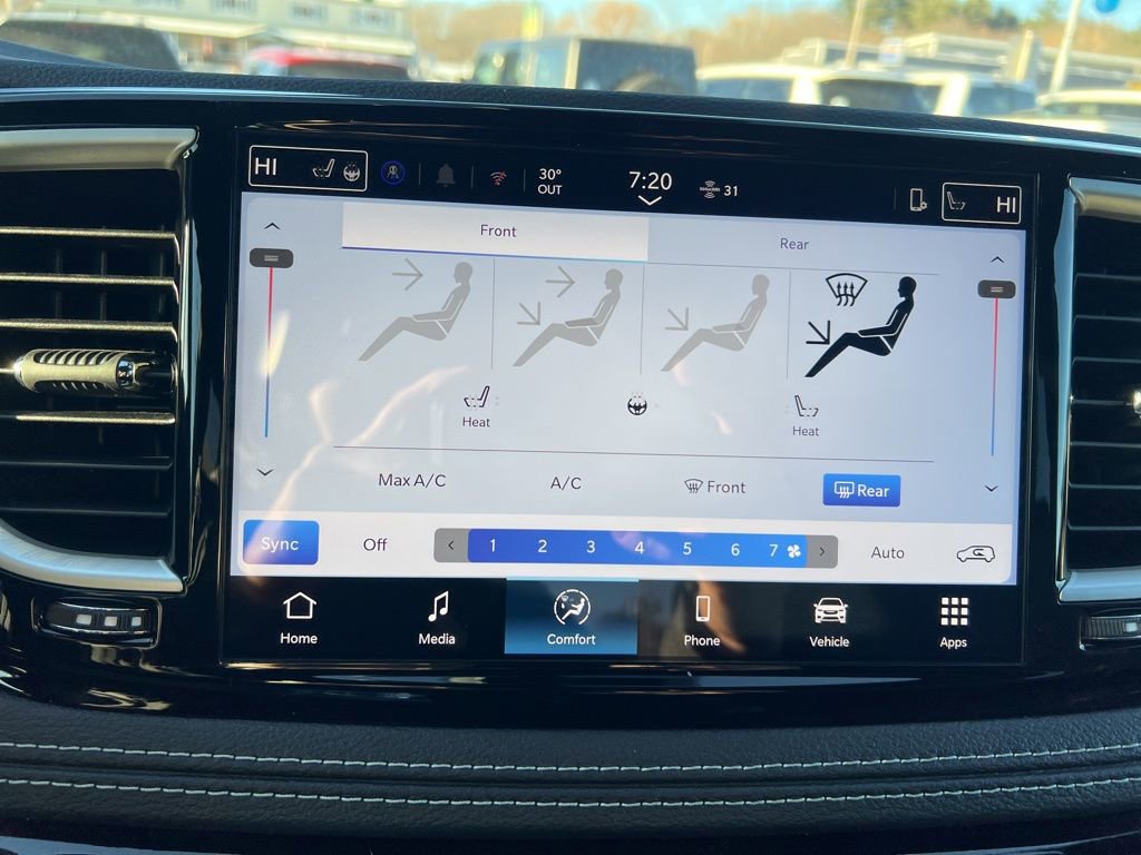 New 2026 Chrysler Pacifica Select FWD image 27