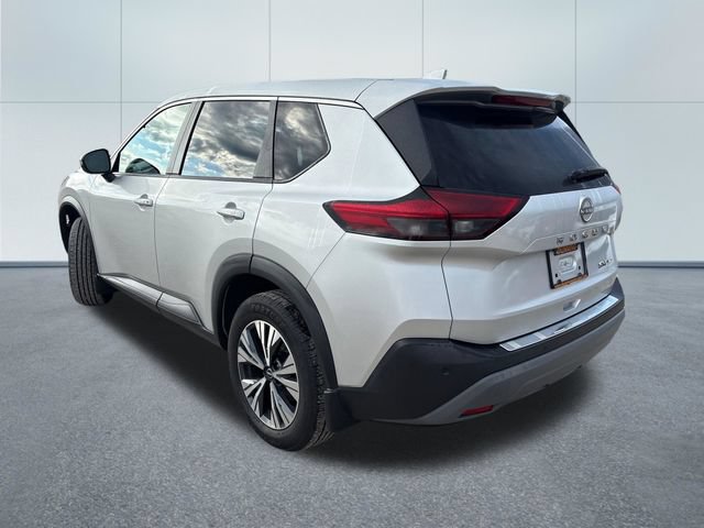 Used 2022 Nissan Rogue SV AWD/4WD image 2