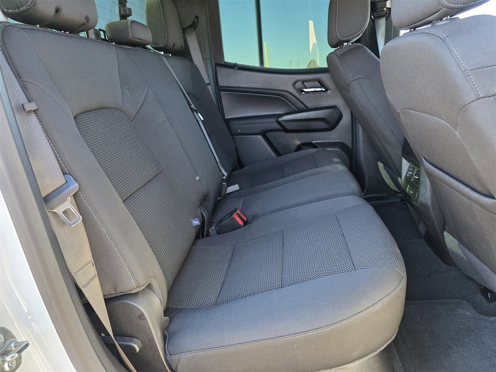 Used 2024 GMC Canyon Elevation w/ Convenience Package image 28