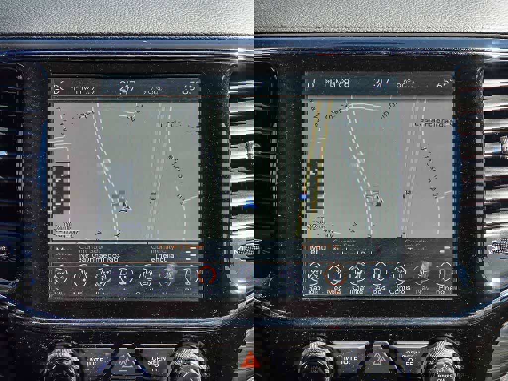 Certified 2019 Jeep Grand Cherokee Altitude image 13